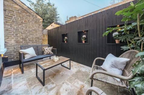 1 bed, 1 bath Flat in London - Photo 10