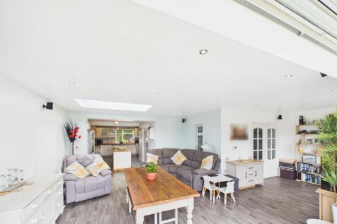 OPEN PLAN KITCHEN LIVING DINER