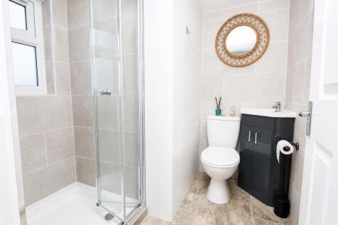 bed 4 bath.jpg