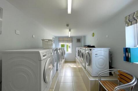 Communal Laundry.jpg