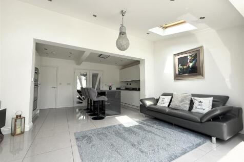 Family Living Kitchen