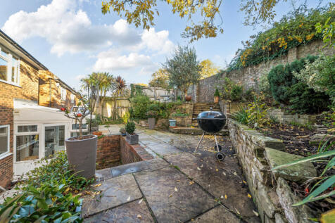 1374475-15-6904de...