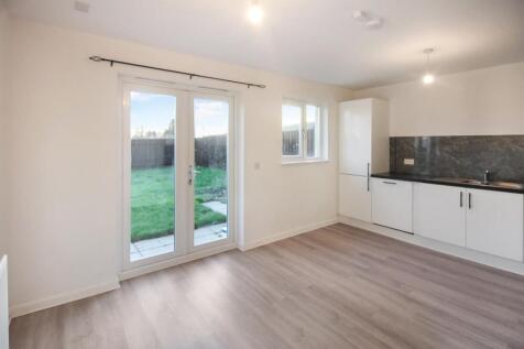 08 - Kitchen 2.jpg