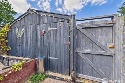 Garage Rear.jpg