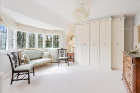 FOREST LODGE (18).jpg