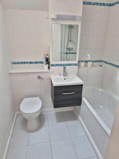 * AVAILABLE 08.08 2026 * ONE BEDROOM GROUND FLOOR FLAT! The Property Outlet & Jeffrey Ross are delighted to offer to the rental market this modern flat. The accommodation comprises entrance, open plan