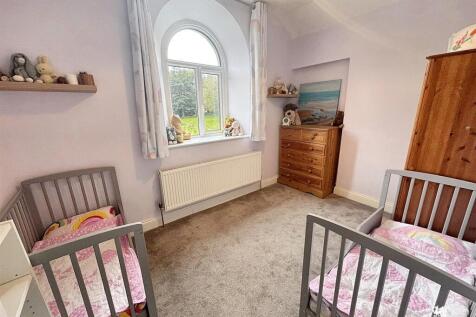 WhatsApp Image 2025-10-01 at 14.45.52 (1).jpg