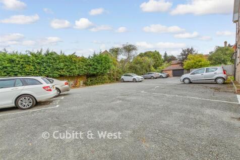 Driveway/Parking