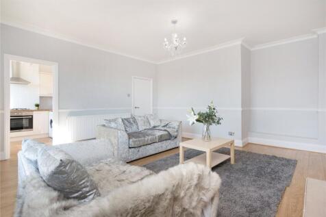 Filled with natural light & generous living space, a fantastic duplex apartment with private balcony, three double bedrooms, 3 bathrooms and wood floors. Situated on Randolph Gardens, close to Maida V