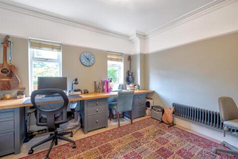 25 Church Street, Belton