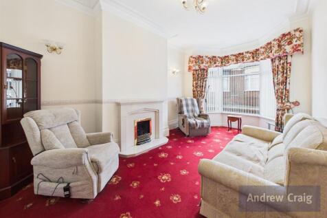 Bedroom/Dining Room