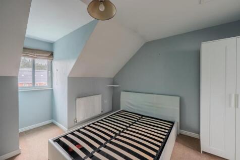 2 Oakfield Mews-1.jpg