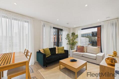 Living/Dining Area