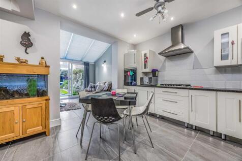 82 Lovett Road, Portsmouth-Small-PorticoMarketing-