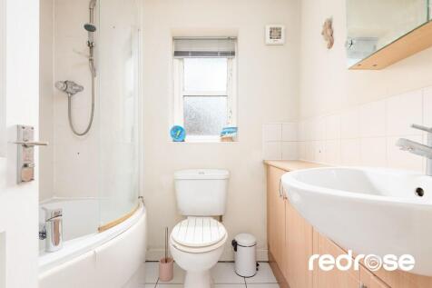 web_10 Bamber Ave...