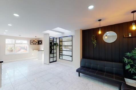 6 Bedroom House in B29 7DG