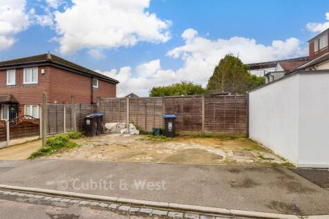 Driveway/Parking