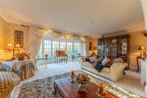 Drawing Room To Terr