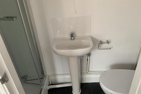 Shower room.jpg