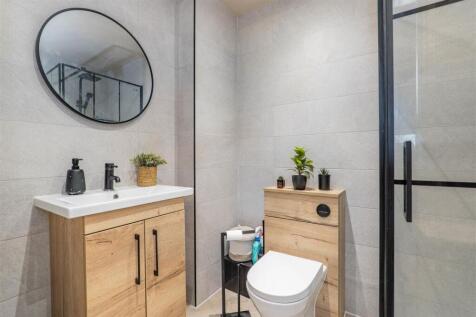 Master Bedroom Ensuite