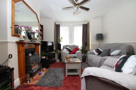 Living Room.JPG