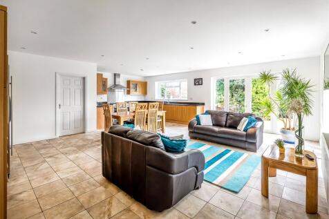 Kitchen / Living