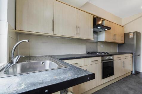 Eat in kitchen