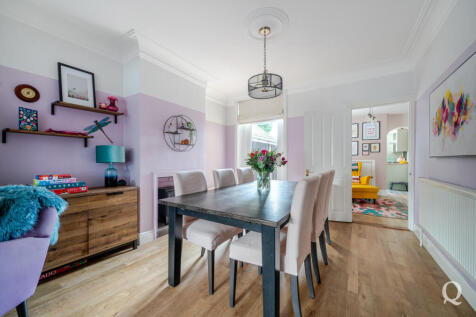 f9d41202-289d-43e...