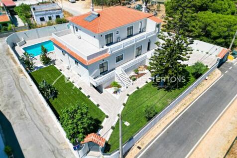 Near Vale do Lobo Fully Renovated 6 Bed Villa For Sale (1)