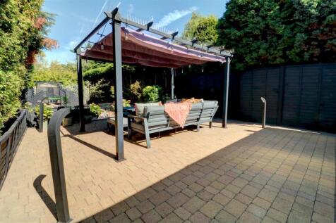Rear Garden 1.jpg