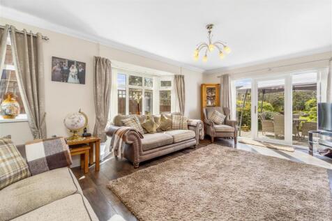 27 Middlegate Road West (Frampton)-41.jpg