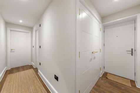 4HighamRd-ShowFlatWeb02.jpg