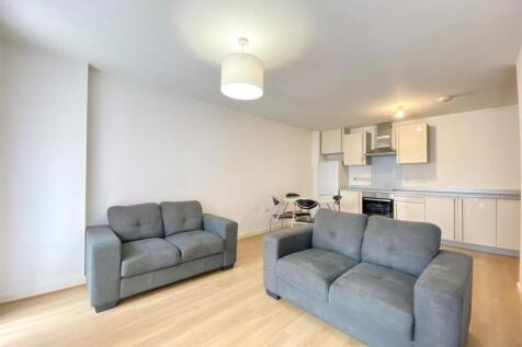 Once a hub of the industrial revolution, a surge of regeneration has seen Ancoats become a favorite for city living - notably, the NQ4 development, which is home to this fantastic flat. Two Goldilocks