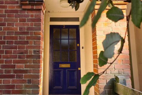 2 Whaddon Villas Ext