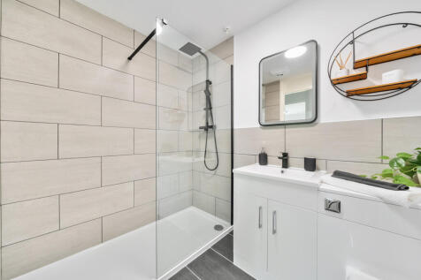 1317972-20-686271...