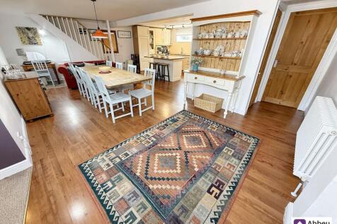 Open Plan Kitchen Living Area