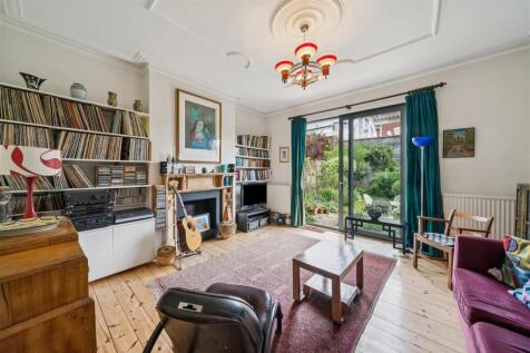 FOR SALE - Ennismore Avenue, W4