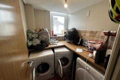 merthyr-street-cf24-4jl-1054395