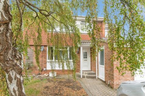 4 Bedroom Semi-Detached in SN4 7ES