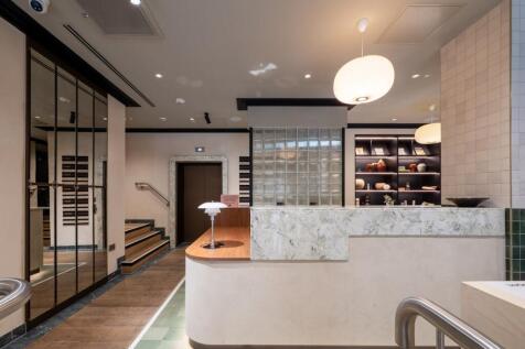 Clarence House Reception 02.jpg