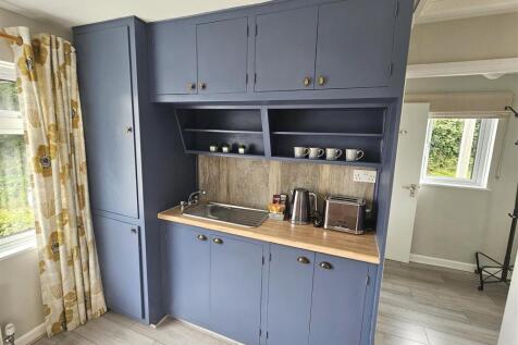 Annexe Kitchenette.jpg