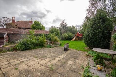 Rear garden.jpg