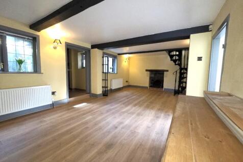 Sitting / Dining room