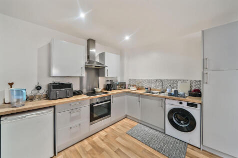 1300282-11-683829...