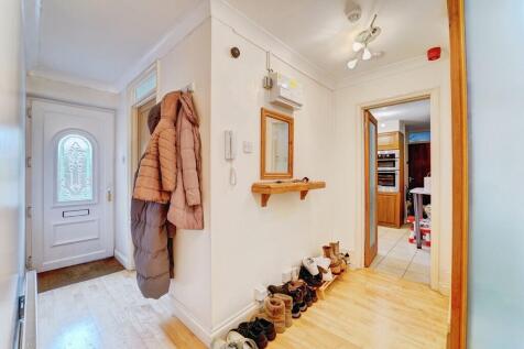 hallwayshot2