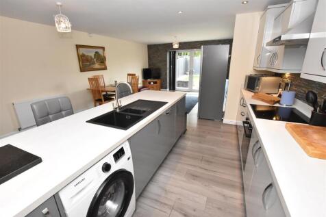OPEN PLAN  KITCHEN DINING ROOM