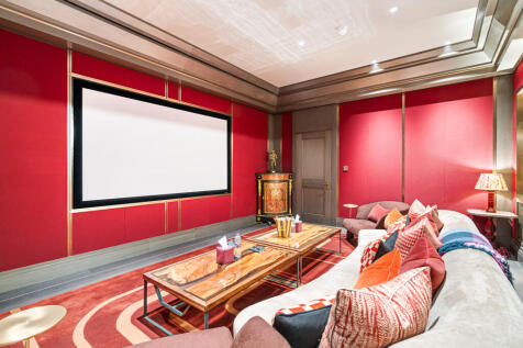 7 bed, 7 bath House in London - Photo 25