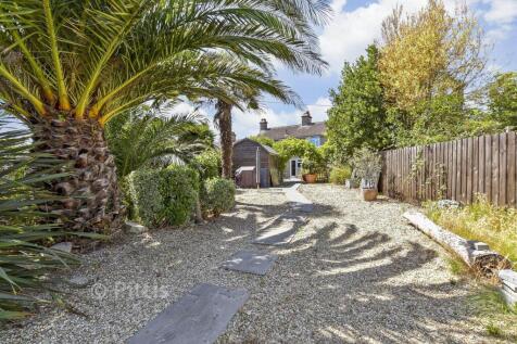Driveway/Parking