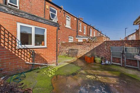 CAM05411G0-PR0195-STILL007.jpg