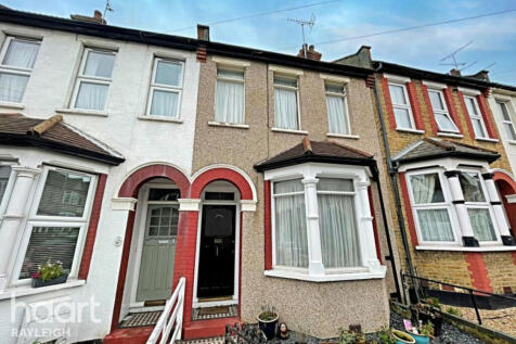 3 Bedroom Terraced in SS0 9DT